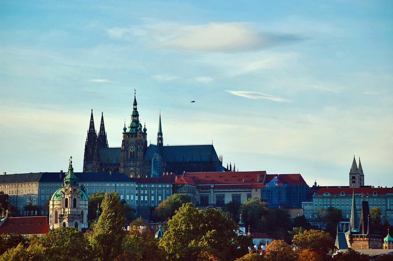 Meran Praga Exterior foto